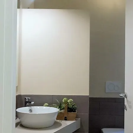 Ferienwohnung Bilocale Vicino Stazione Cir 00015 Lodi Exterior foto